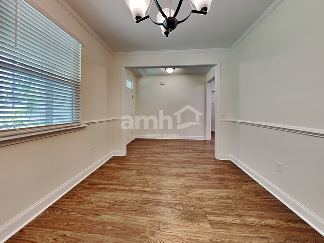 Building Photo - 219 Swan Drive
