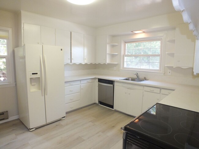 Foto del edificio - 2/1 refurbished 1372 sf Placerville home