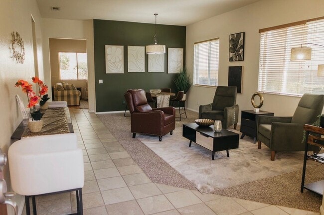 Foto del edificio - 1634 Ivy Ct