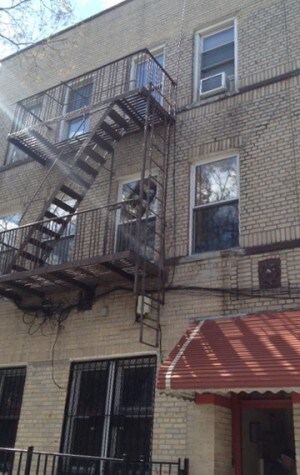 Primary Photo - 2906 24th Ave