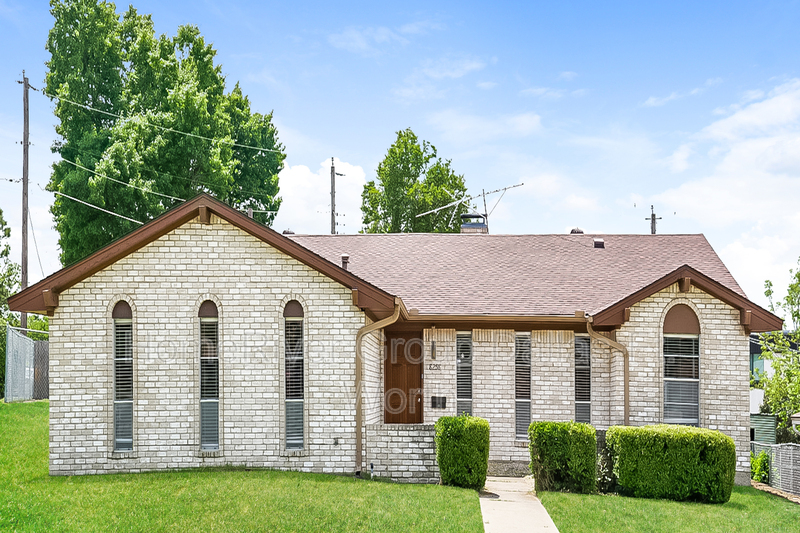 Foto principal - 8258 Westrock Dr