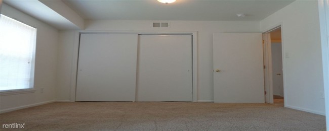 Building Photo - 1510 Ardsley St