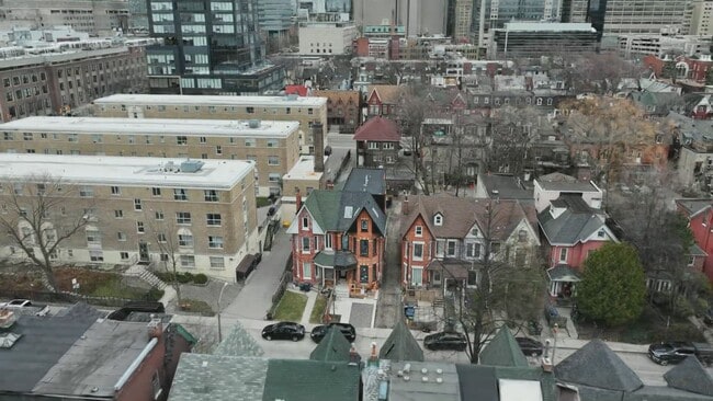  - 23 Ross | Student Housing