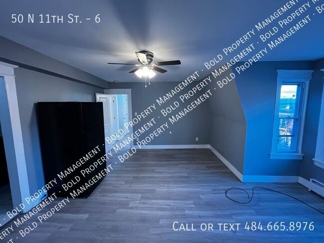 Foto del edificio - 50 N 11th St