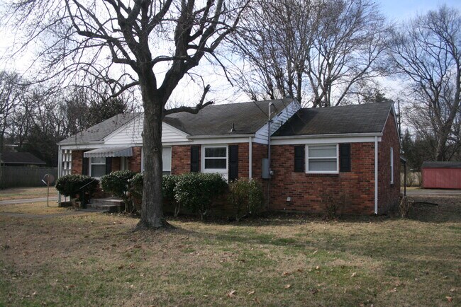 Foto del edificio - 4307 Saunders Ave