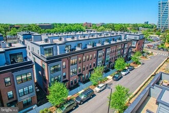 Building Photo - 11237 Beaker St