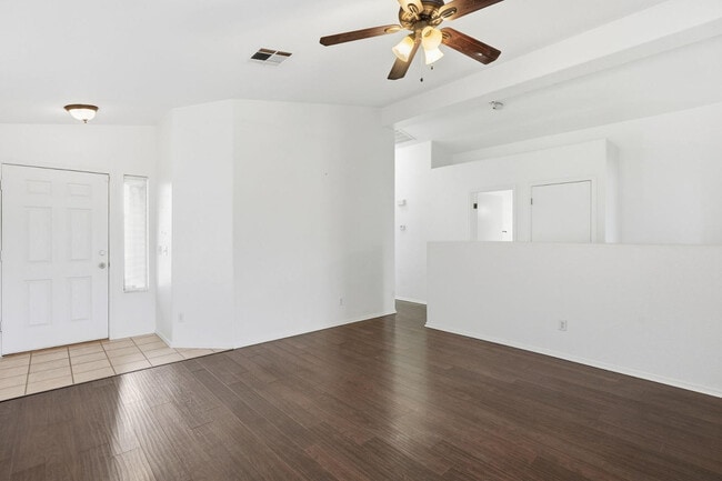 Building Photo - 15033 W Ventura St