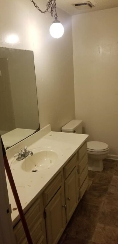 Foto del edificio - 1712 Sanford Dr