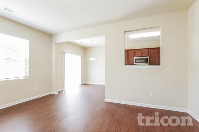 Building Photo - 2058 Aragon Lane