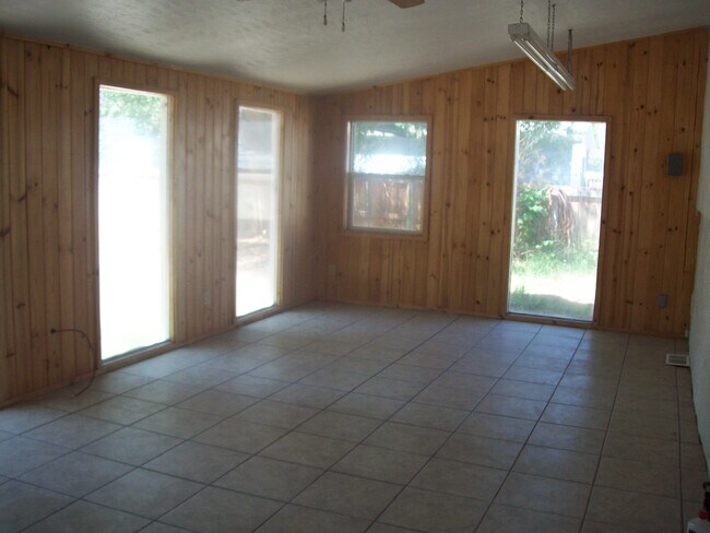 Foto del edificio - 512 1st St