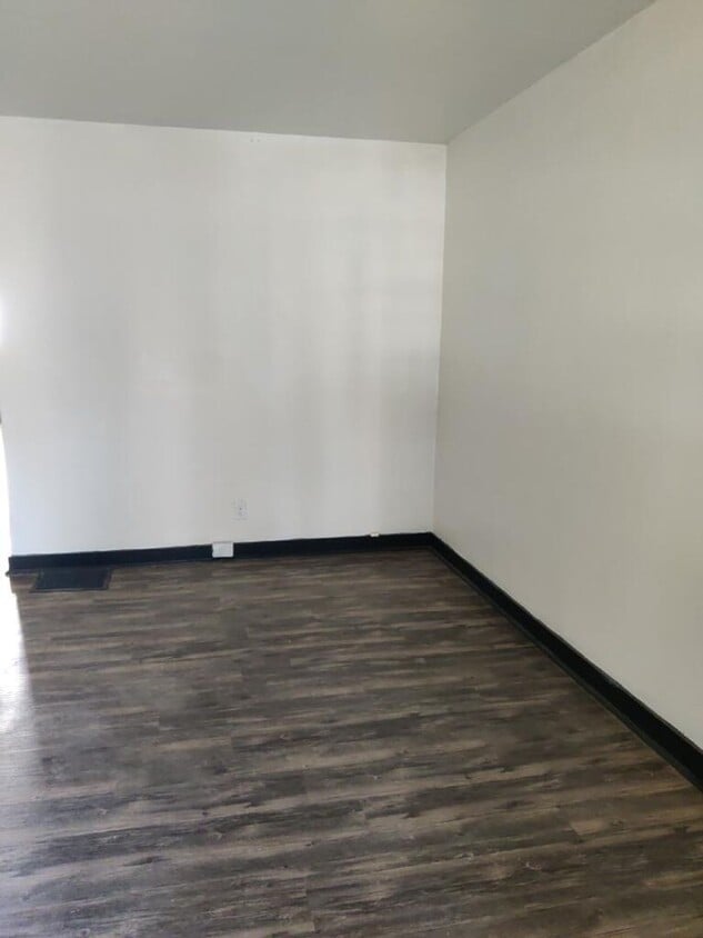 Building Photo - 1103 Lane Ave