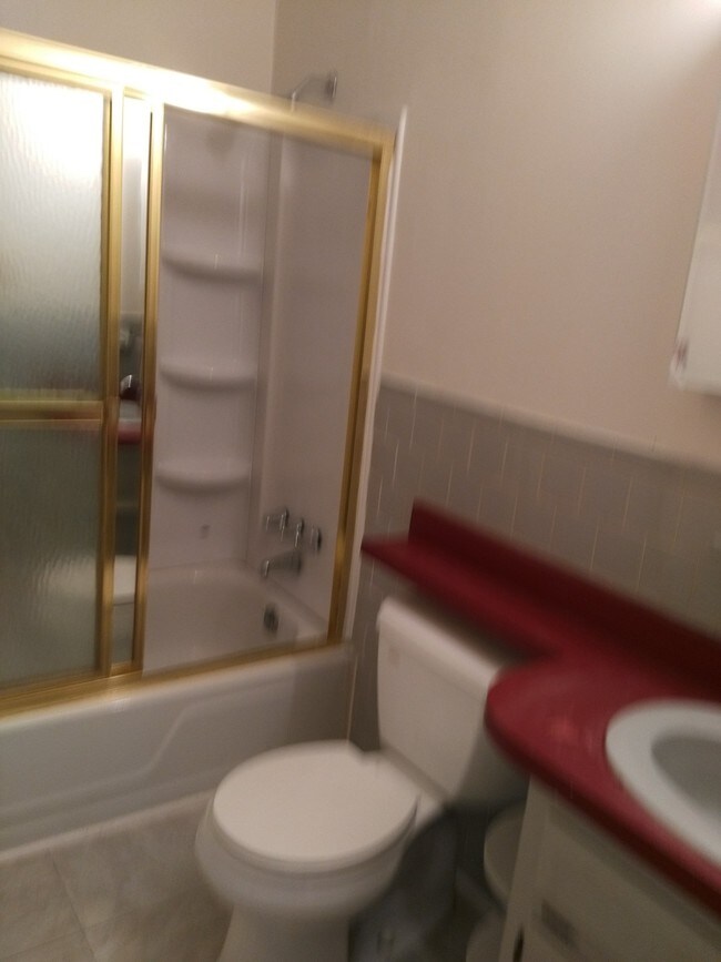 Building Photo - 5216 Castlewood Rd