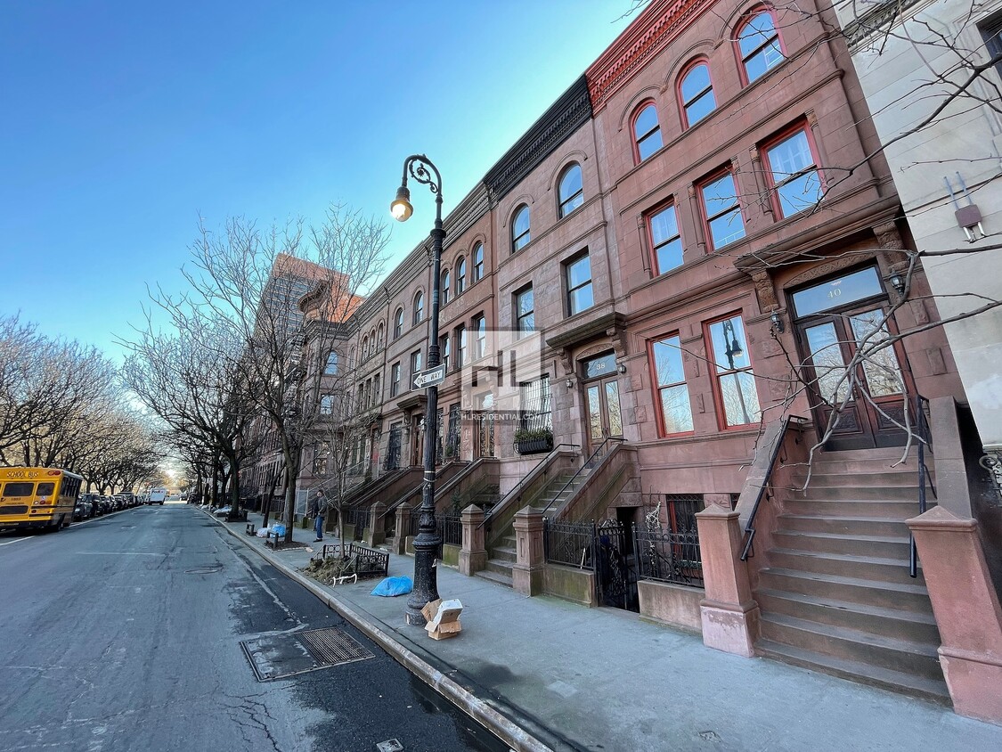 Foto principal - Gorgeous 1 Bedroom | West 120th Street, So...