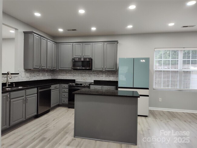 Building Photo - 469 Laurel Fork Dr
