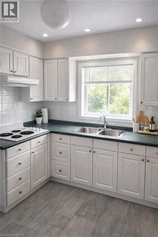 Photo du bâtiment - 4942 Armoury St