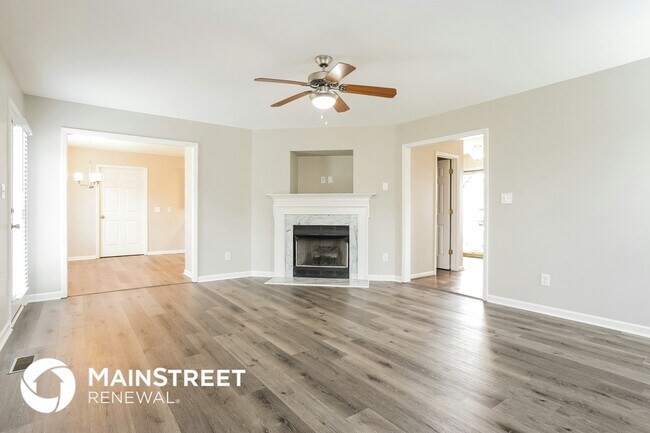 Building Photo - 114 Clarence Ln