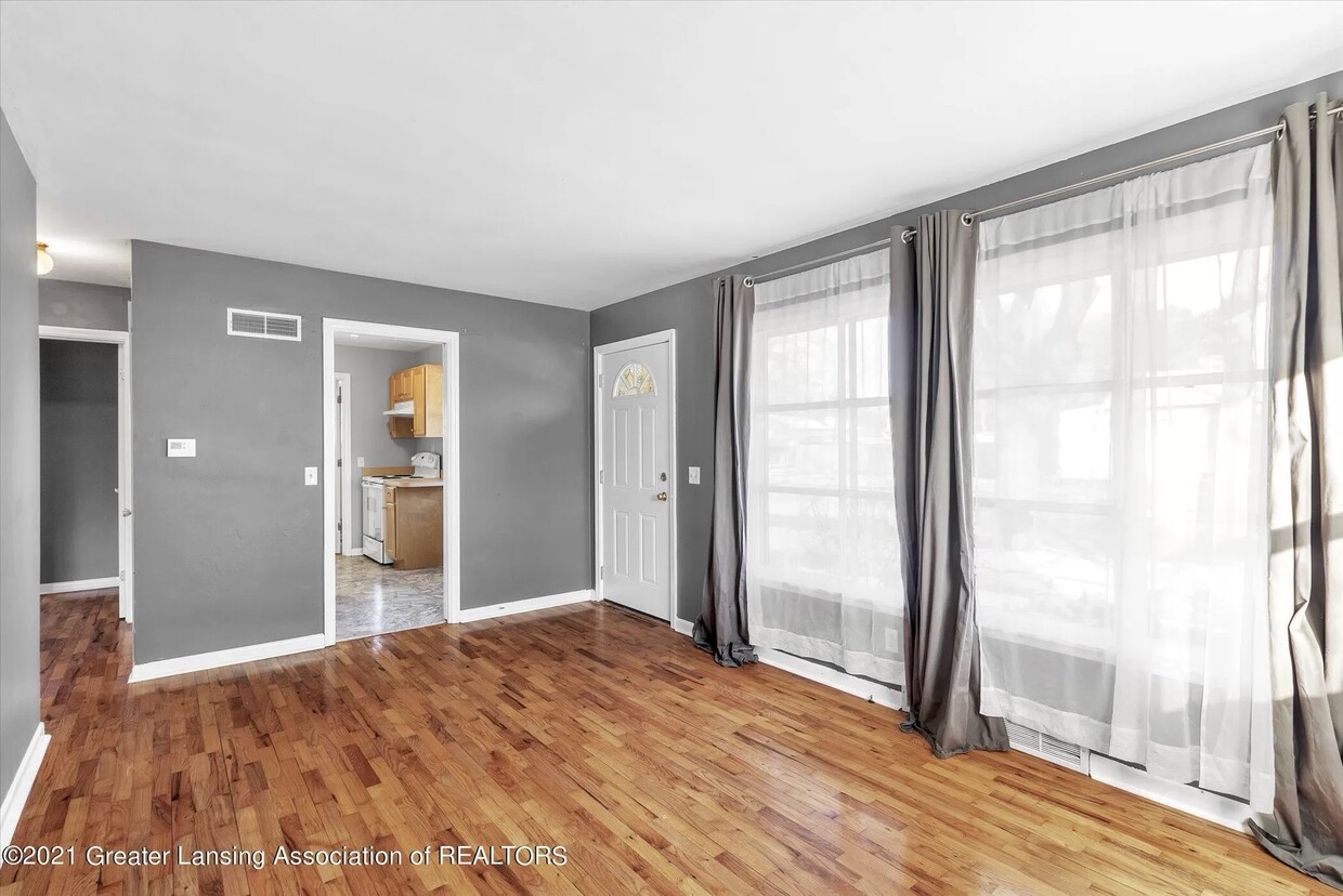Primary Photo - 1420 Snyder Rd