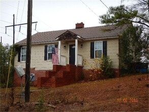 Building Photo - 781 Matheson Rd