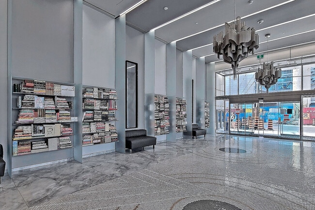 Building Photo - 5 Soudan Ave