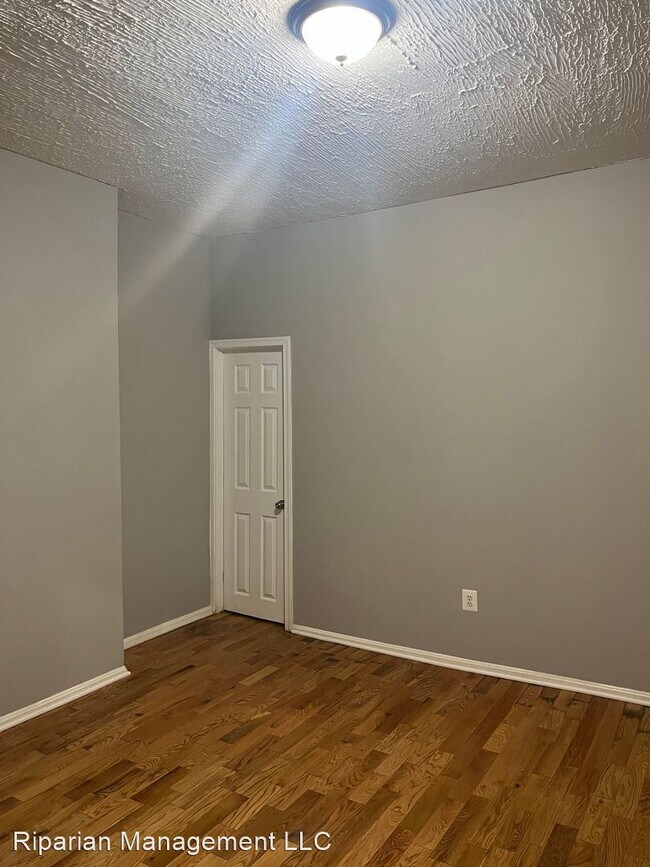 Building Photo - 3 br, 1.5 bath House - 1533 North Eden Street