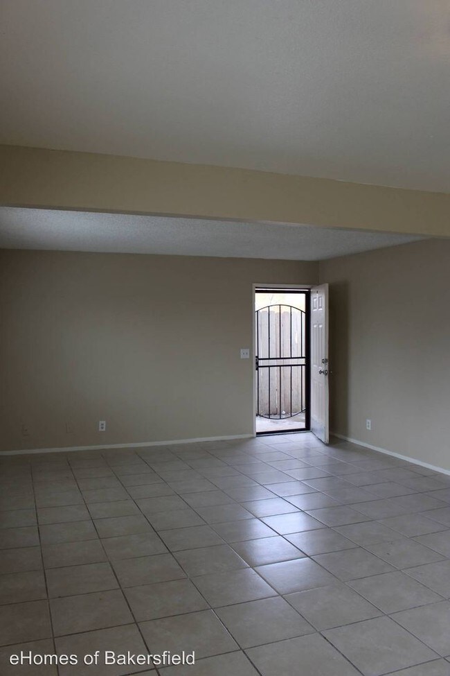 Foto del edificio - 1102 Gage St