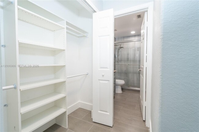 Building Photo - 3515 Shoma Dr