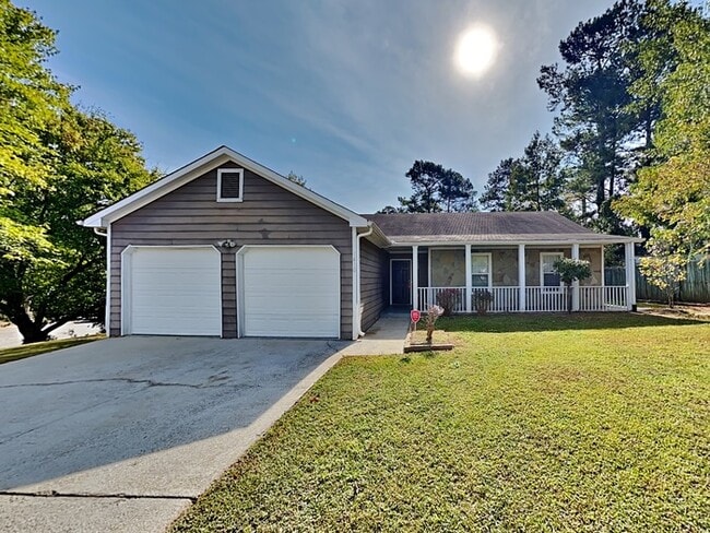 Building Photo - 1410 Stoneleigh Way