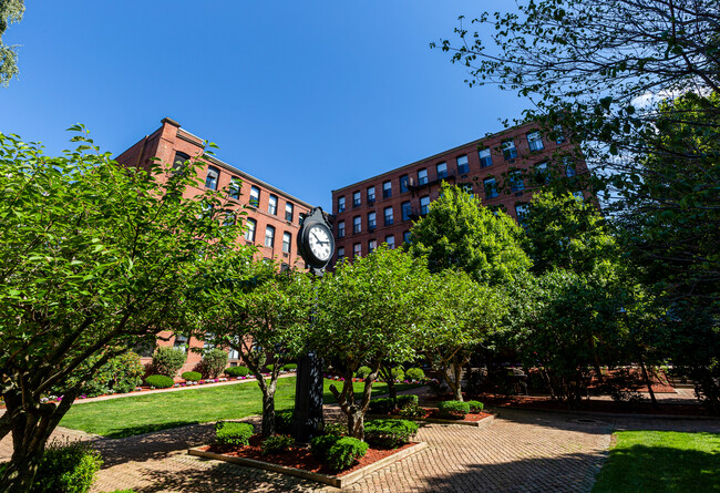 Building Photo - Stockbridge Court