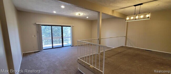 Building Photo - 7416 Azalea Ct