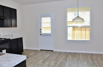 Building Photo - 9715 Elia Court