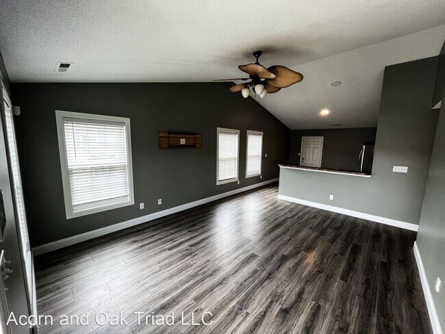 Building Photo - 3 br, 2 bath House - 1702 Sunrise Valley D...