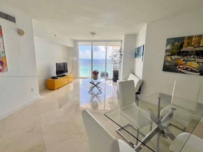 Building Photo - 16699 Collins Ave