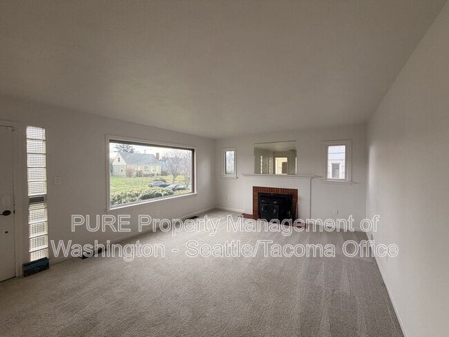 Building Photo - 3136 S 18th St