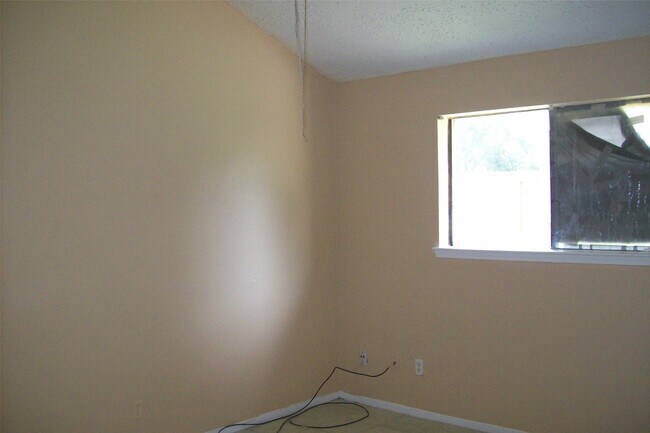 Foto del edificio - 10526 Crescent Moon Dr