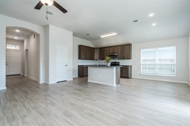 Foto del edificio - 911 Acorn Trail Pl