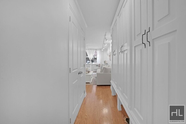 Building Photo - 315 E 70th St