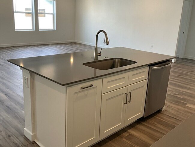 Foto del edificio - Next to Owhyee Highschool - Newer 3 Bedroom Home