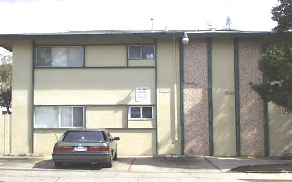 Building Photo - 3611 44th St