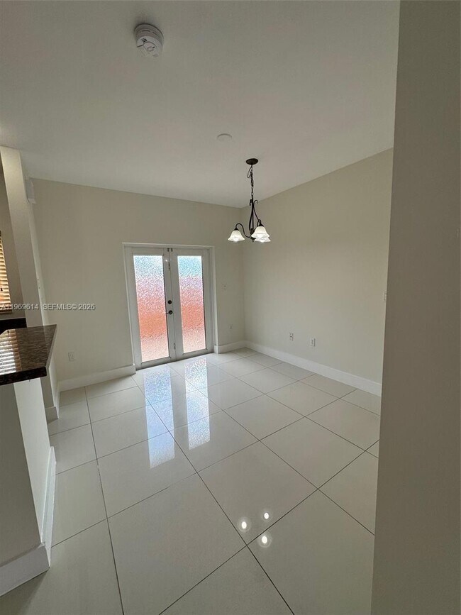 Foto del edificio - 5988 SW 8th St