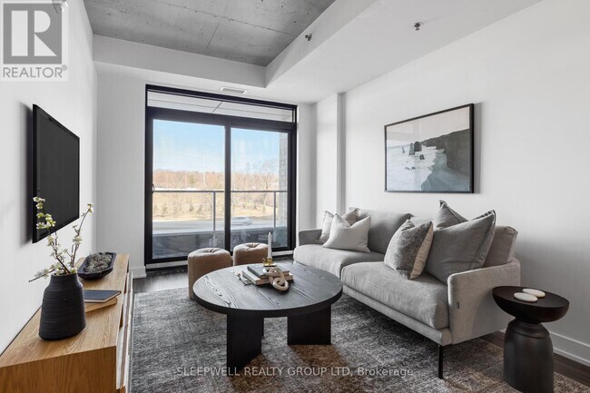 Photo du bâtiment - 1360 Carling Ave