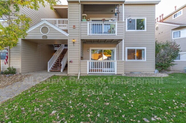 Foto del edificio - 4935 Twin Lakes Rd