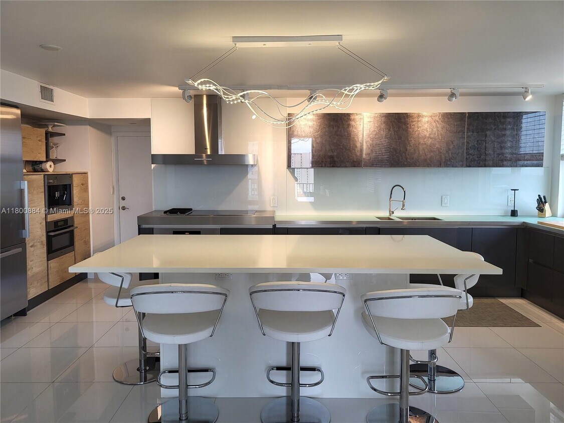 Foto principal - 1401 S Ocean Dr