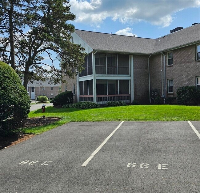 Building Photo - 66 Brian Dr