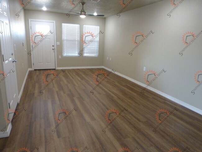 Building Photo - 2713 Aldrich Rd