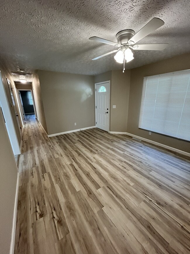 Building Photo - 708 Spruce St