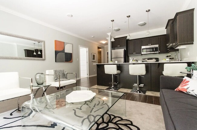 Building Photo - 940 On The Park - Luxury Rentals