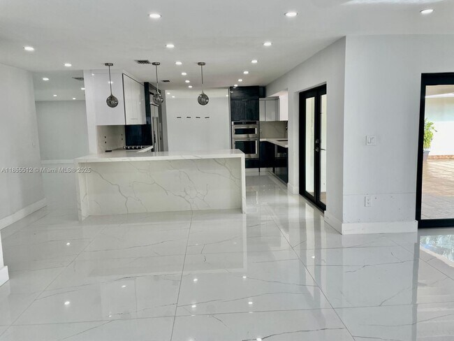 Foto del edificio - 2721 SW 130th Ave