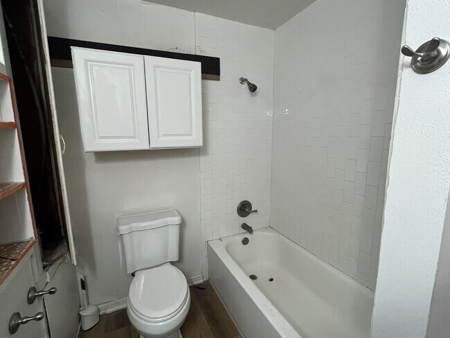 Building Photo - 5605 45th St