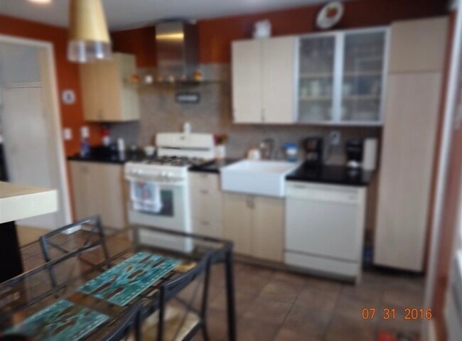 Building Photo - 2129 Kennedy Blvd