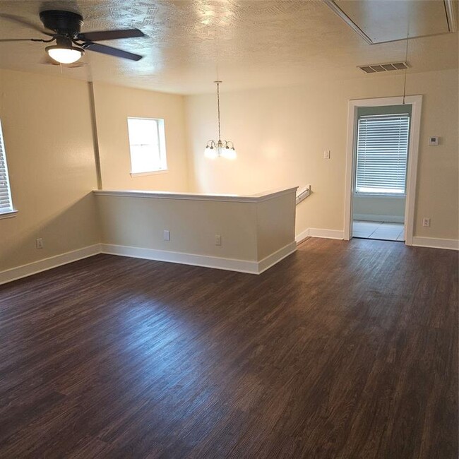 Building Photo - 20922 Young Meadows Way